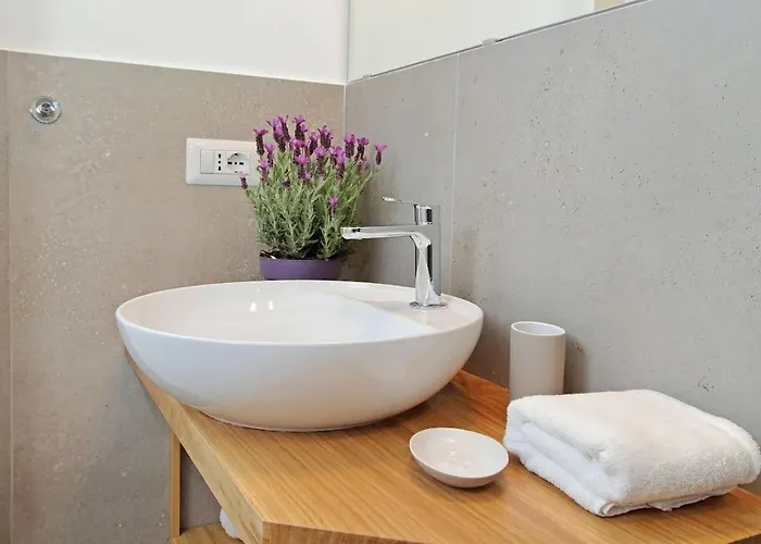 Appartement Brand New Modern 2 Stops To Colosseum Rome