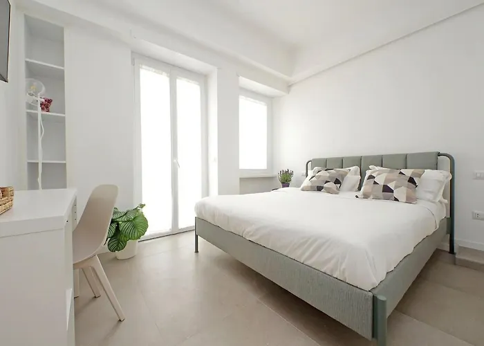 Brand New Modern 2 Stops To Colosseum Appartement