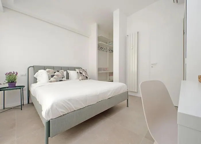 Brand New Modern 2 Stops To Colosseum Appartement *