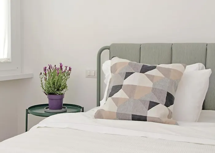 Appartement Brand New Modern 2 Stops To Colosseum Rome